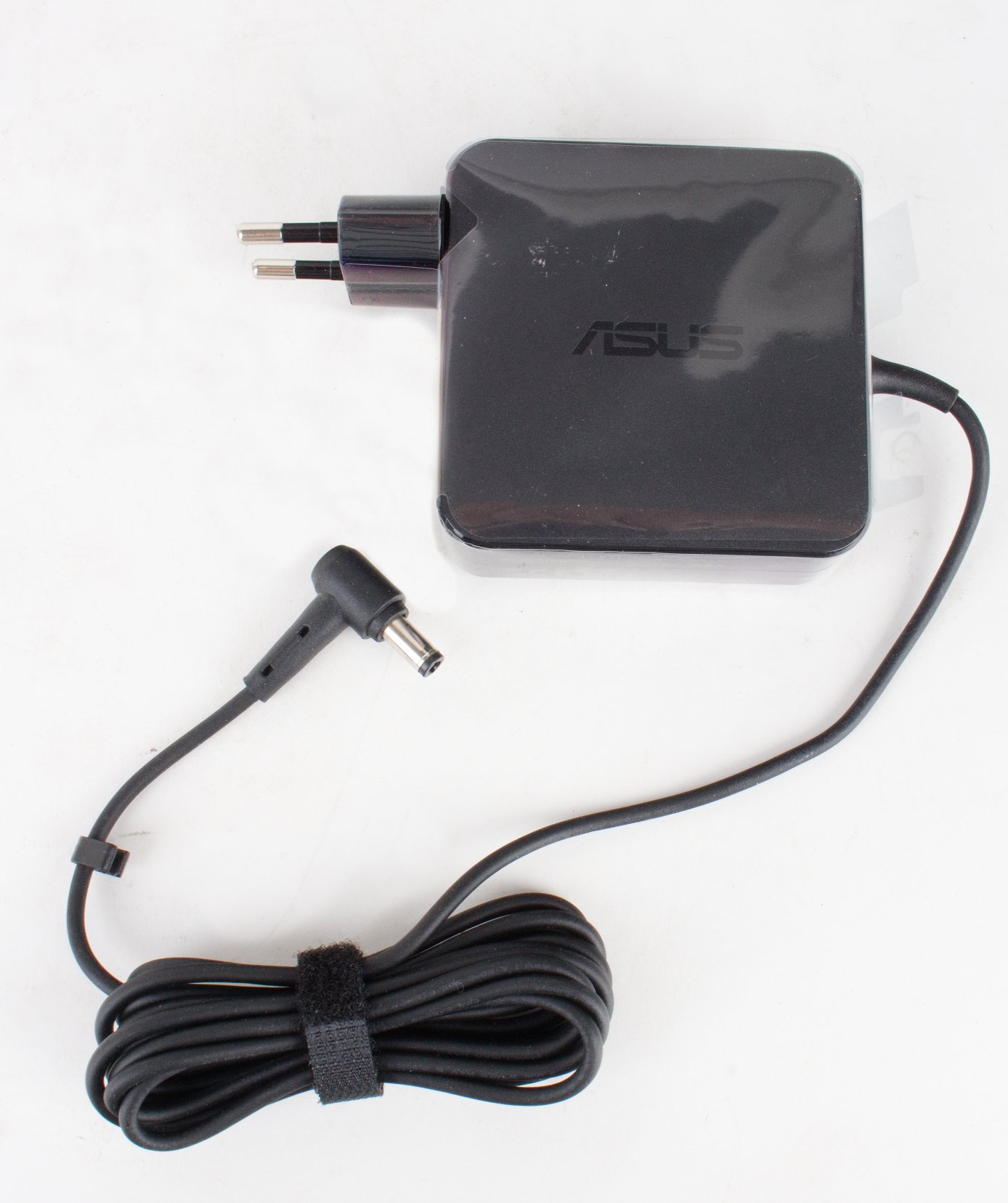Asus AD887020 adapter